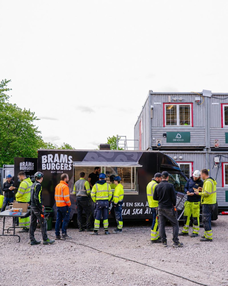 BRAMS food truck serverar lunch på plats